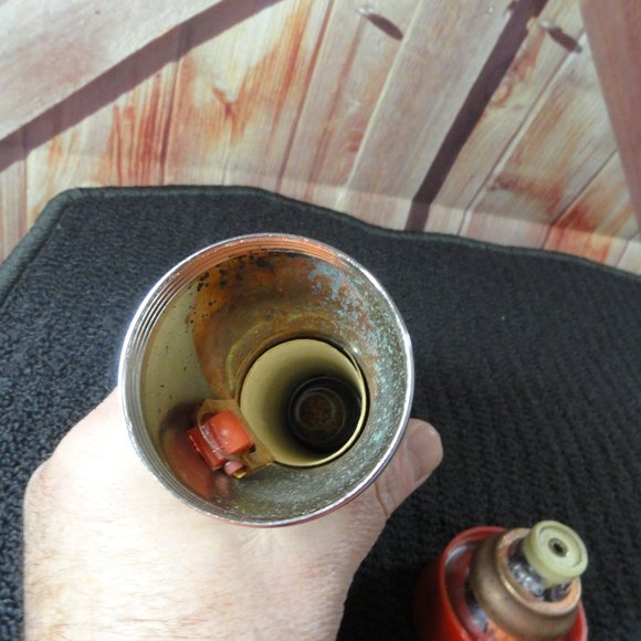 Vtg Ray-O-Vac Red button Magnetic Flashlight~Works~Old school lighting - Picture 5 of 6